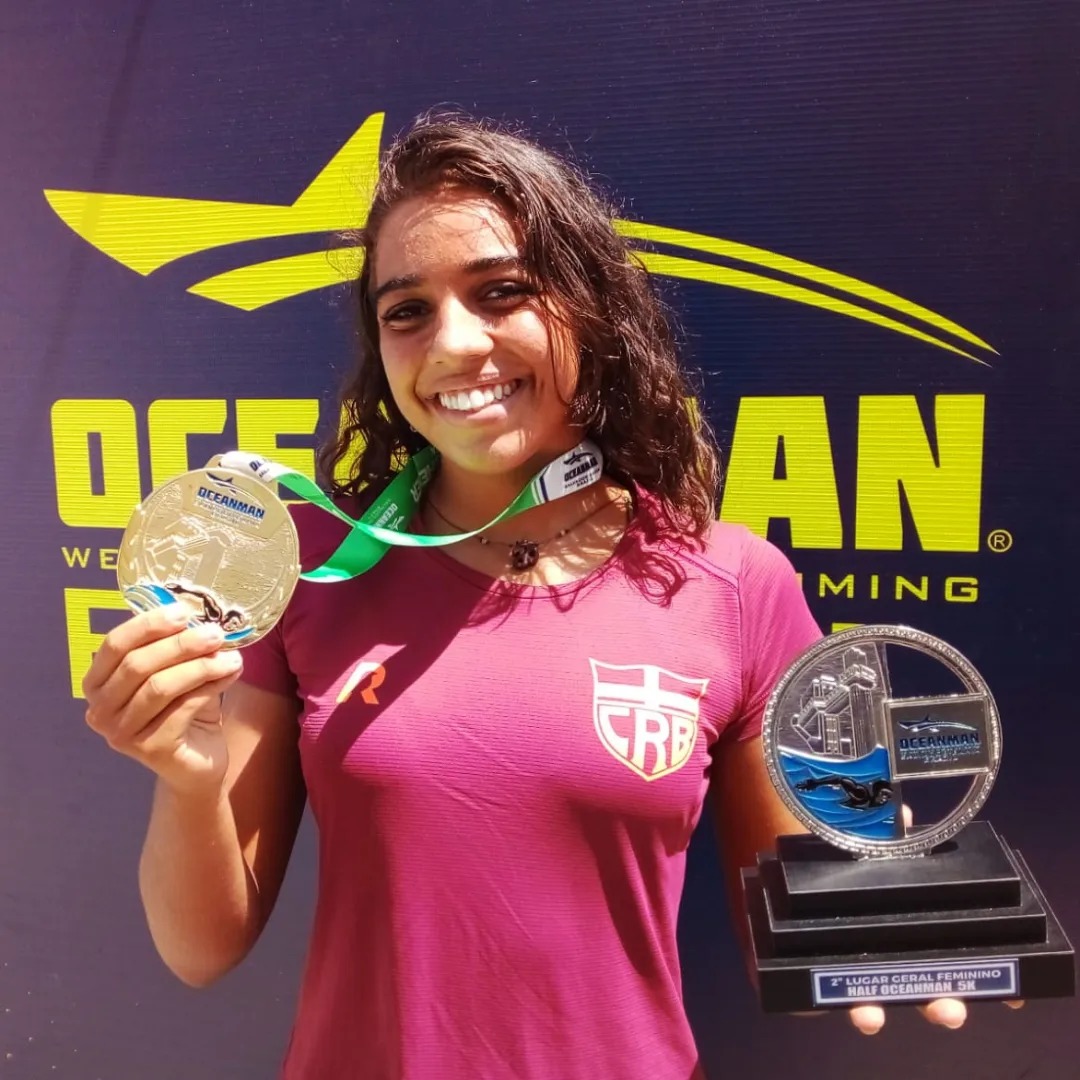 Amanda Morena participa de Ocean Man e conquista ouro e prata em Salvador