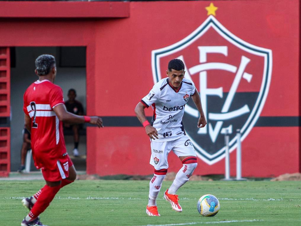 CRB vence o Vitória no Barradão e classifica para 2ª fase como segundo colocado no grupo A