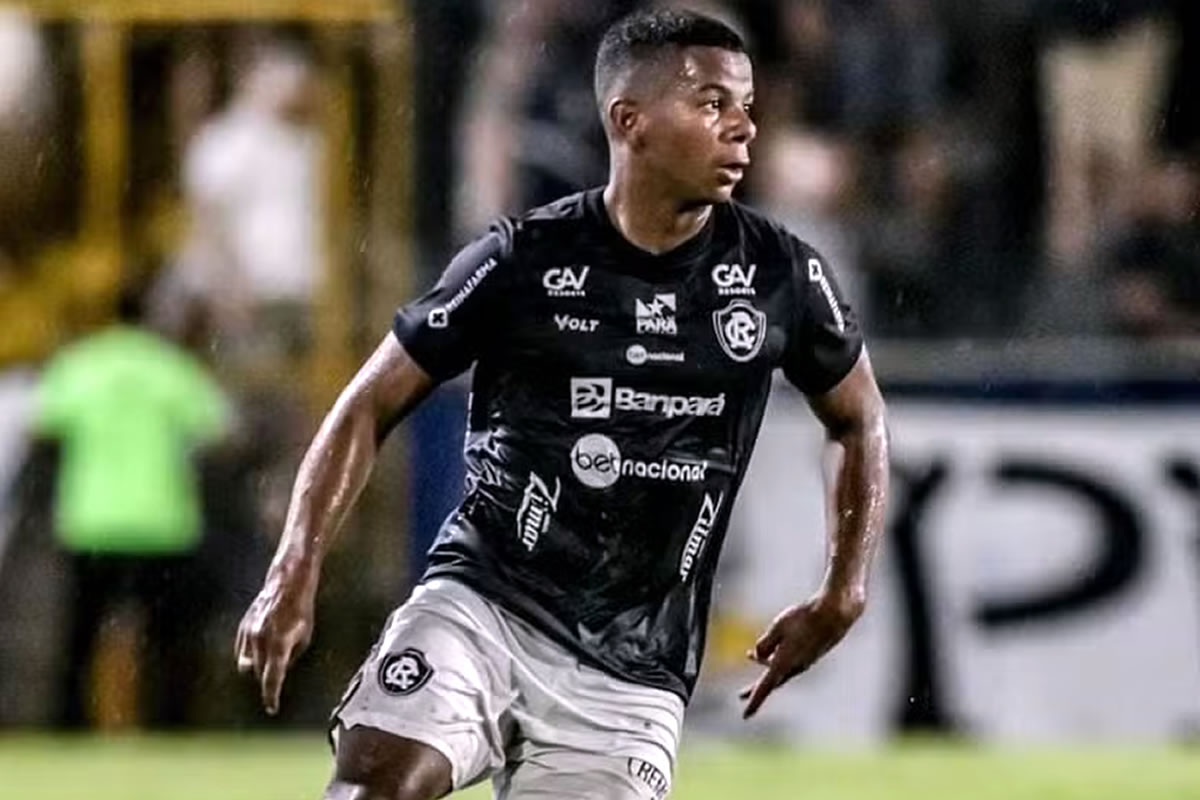 Lateral Diogo Batista é anunciado pelo CSA e mais três serão contratados Lateral Diogo Batista é anunciado pelo CSA e mais três serão contratados