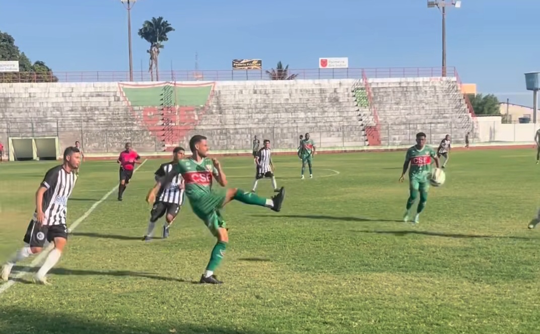 CSE goleia time amador em jogo treino; atacante Michel Douglas faz três