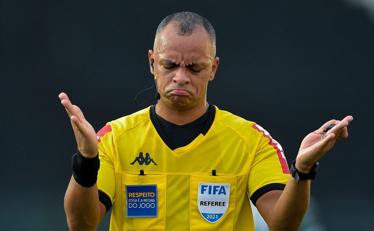 Árbitro com status de atuar em Copa do Mundo comanda segunda semifinal entre CSA x CRB