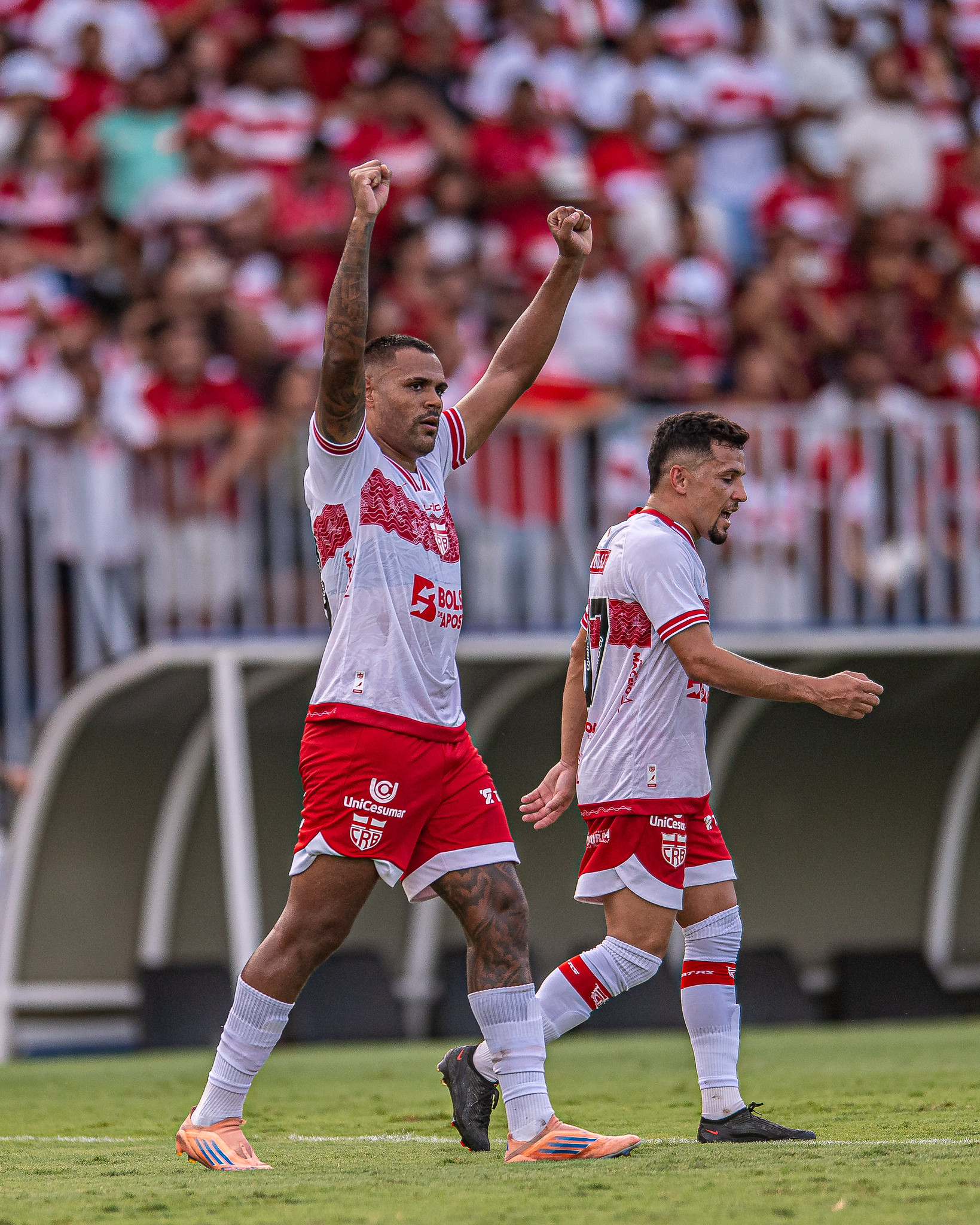 Mikael desequilibra, CRB atropela ASA e fica muito próximo do titulo