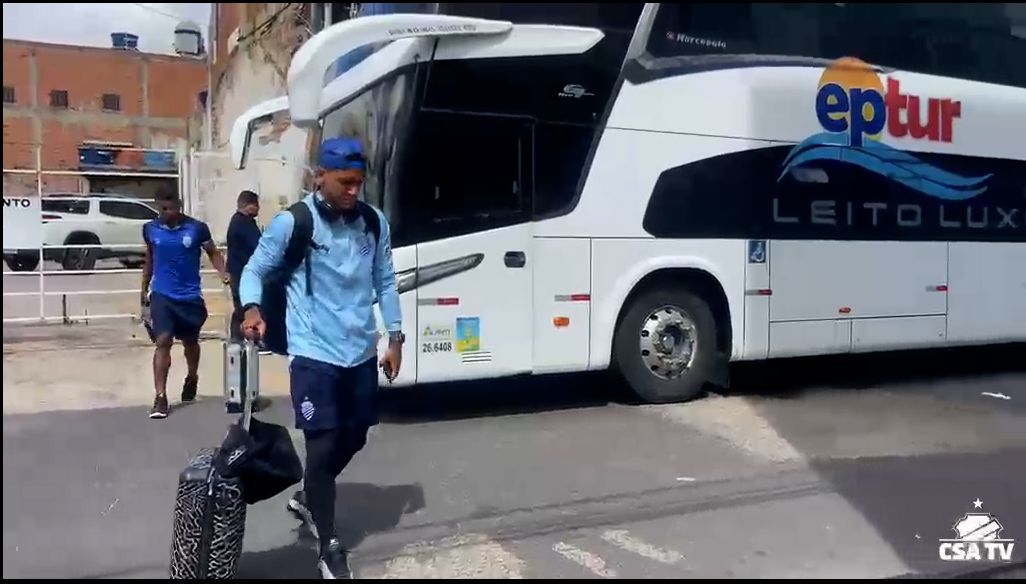 Após longa viagem durante a madrugada, CSA chegou a Petrolina e fará treino hoje á tarde