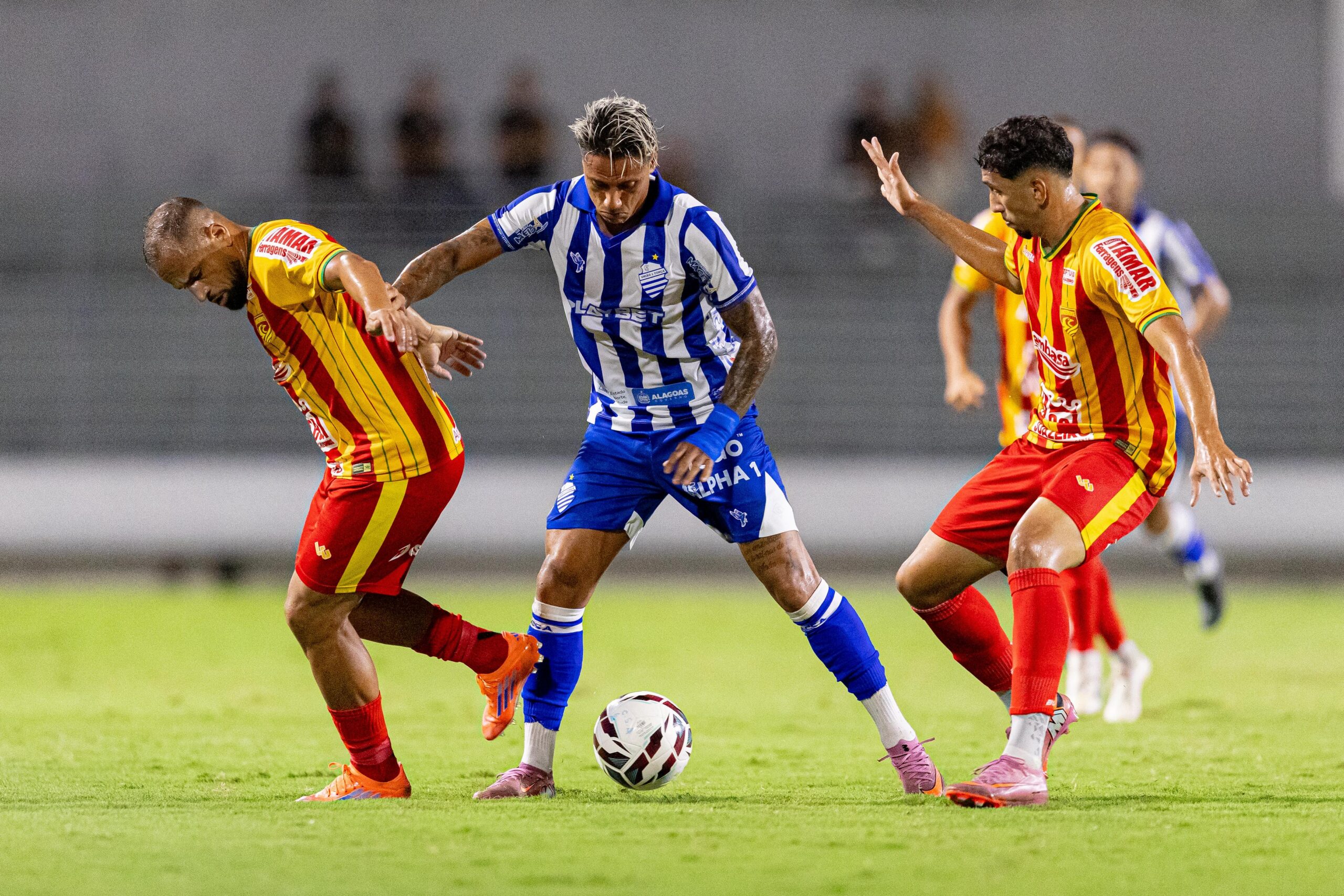 CSA vence a Juazeirense e quebra sequencia de dois jogos sem vitória