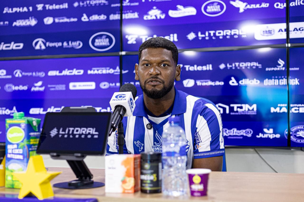 Vídeo | Mikael | apresentação do novo zagueiro azulino
